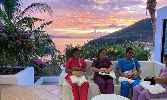 Busuanga Hotel | Relax at Marina del Sol Resort & Yacht Club with Pool Access