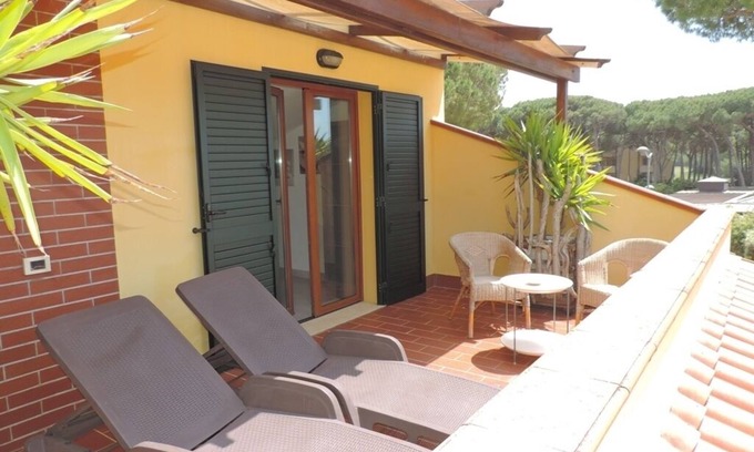 Marina di Bibbona Apartment | Unforgettable Stay at Marina Di Bibbona Studio with Ocean View