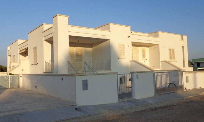 Marina di Pescoluse House | Villa Sofia: Oceanfront Oasis in Marina Di Pescoluse