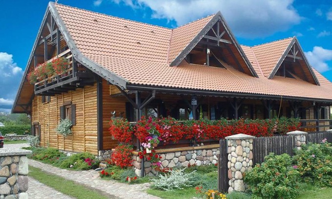 Rydzewo House | Cozy Marina Lester House: Pet-Friendly and Family Approved