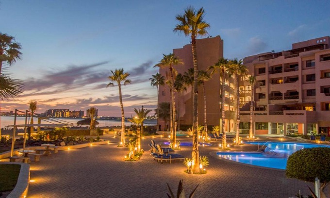Bella Vista Apartment | Discover Oceanfront Bliss at Marina Pinacate Villa-12
