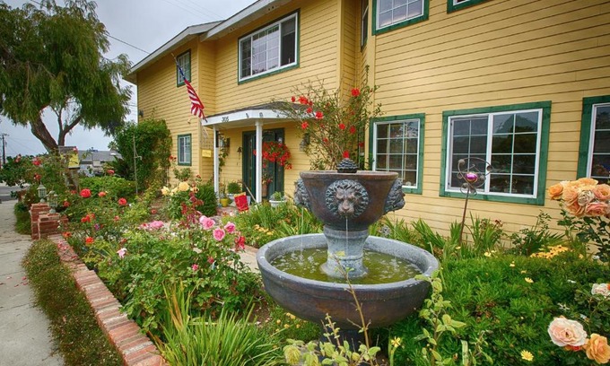 Morro Bay Hotel | Guest Rated 9/10: Marina Street Inn with Breakfast Included