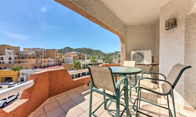 Centro Apartment | Relaxing Marina View Condo Near Cabo San Lucas Beach