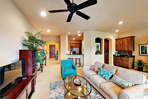 Lakeway Apartment | Discover Marina Village Cove: Pet-Friendly with Pool Access