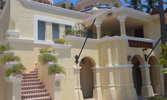 Isla Navidad Villa | Discover Marina Villas: Ocean View Retreat at Grand Isla Navidad
