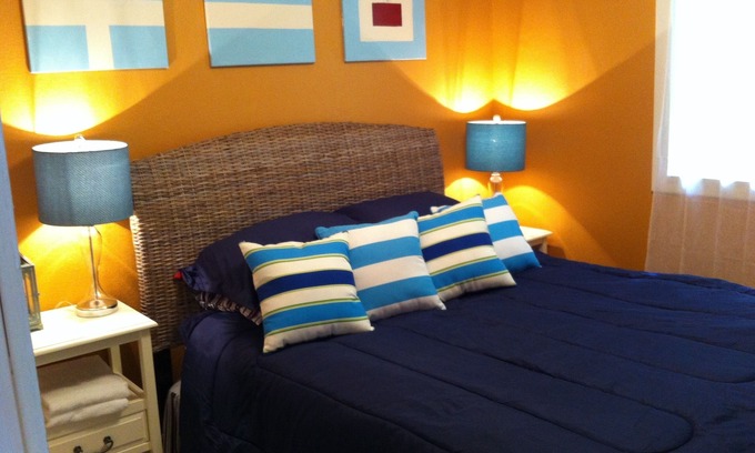 Marine on St. Croix Apartment | Elegant Marine Cargo Retreat with Pool & Family Amenities