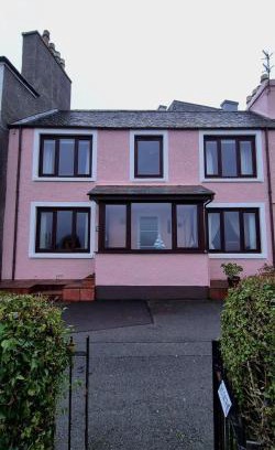 Achachork House | Family-Friendly Marine House Holiday Home | Rated 9.8/10