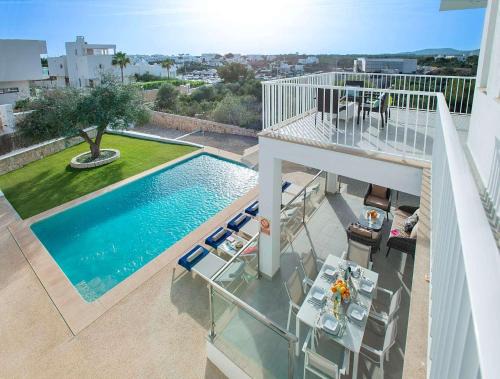 Cala d'Or Villa | Oceanfront Retreat: Marinella Blanca by Vintage Travel