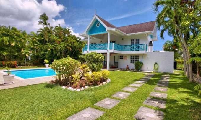 Bon Accord Village Villa | Experience Mariner’s Cove: A Cozy Caribbean Getaway