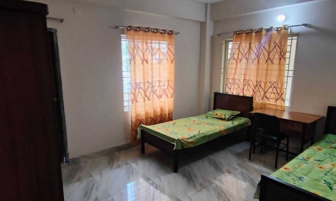 Dhanmondi House | Budget-Friendly Mariners Guest House with Child-Friendly Amenities