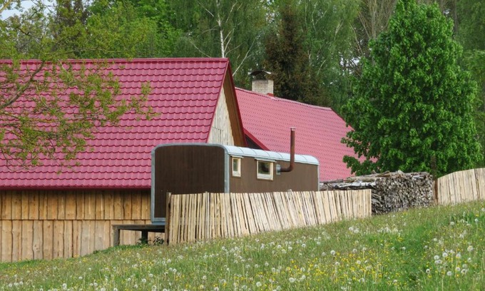 Pobezovice Other | Idyllic Getaway: Maringotka na Samotě na Kozí Farmě