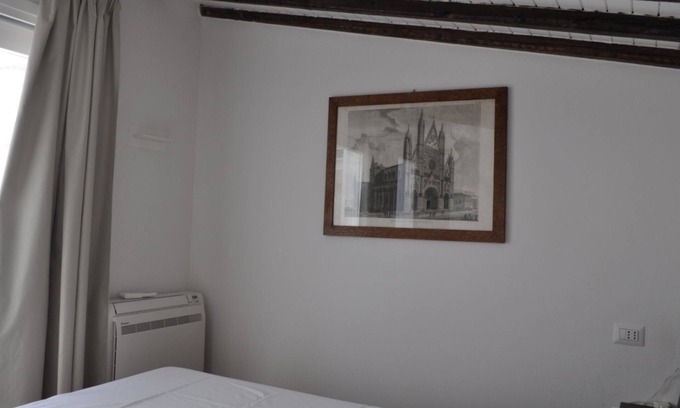 Historic Castle District Apartment | Mario's Historic Apartment with Two Terraces in the Center