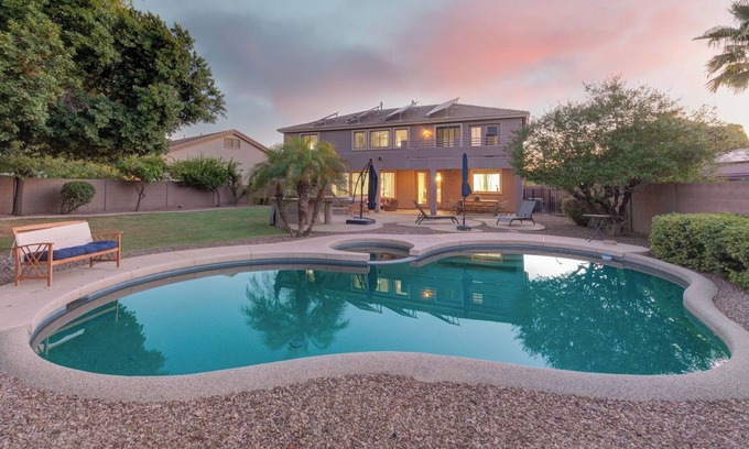 Saguaro Canyon HOA House | Discover Marion Way: Pet-Friendly Escape with Pool & Breakfast