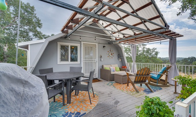 Mariposa House | Discover Mariposa Home: Patio, Mountain Views & Top Amenities