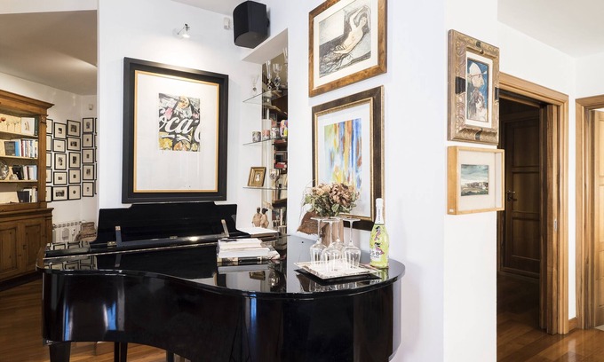 Celio Apartment | Discover Marisol's House Near the Colosseum with Spa Access