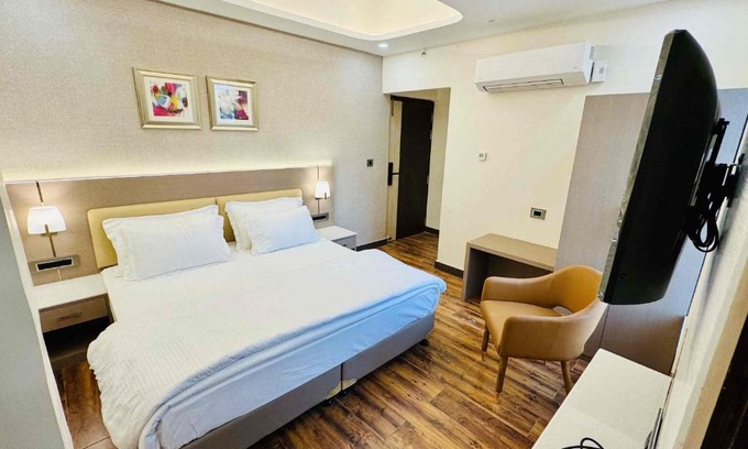 Gorakhpur Hotel | Marius Inn