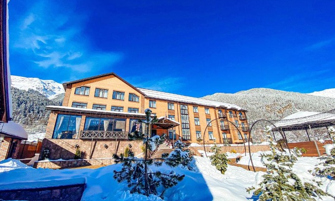 Arkhyz Hotel | Experience Mariv Ski Архыз: Family-Friendly & Relaxing Getaway