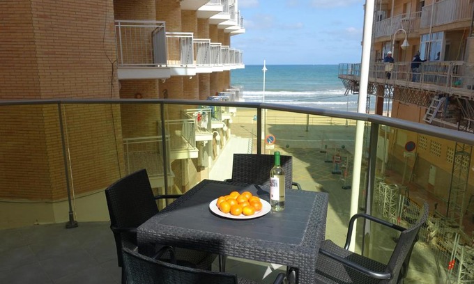 El Moncayo Apartment | Discover Marjal 3 Beach: Unmatched Oceanfront Getaway