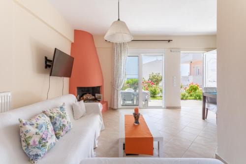 Spata-Artemida House | Discover Markella's House: 9.9/10 Rated with Breakfast!