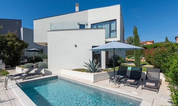 Vabriga House | Oceanfront Haven: Marko Aurelia by Interhome - 10/10 Rated