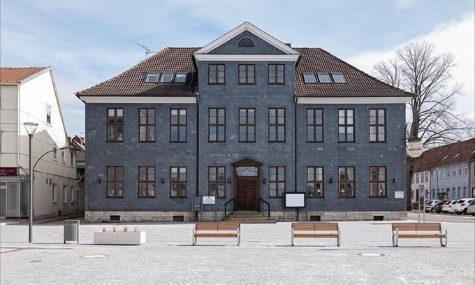 Schoppenstedt Bed & Breakfast | Unmatched Comfort at Markt Eins: Family-Friendly & Breakfast