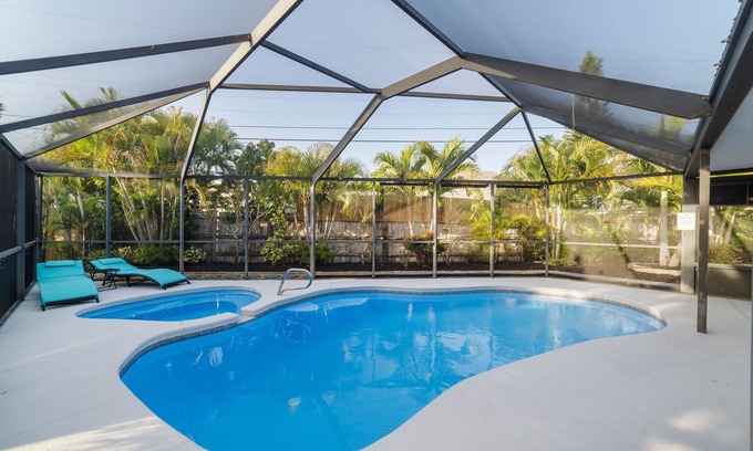 Hampton Homes House | Discover The Marlin on Merritt: Pool, Game Room & Pet Friendly