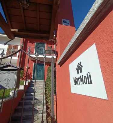 Villanova d'Asti House | Discover MarMolí: Highly Rated, Pet-Friendly Retreat