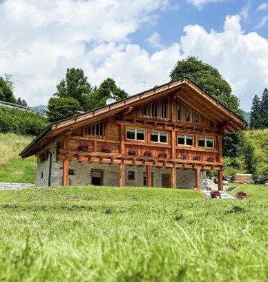 Carisolo Ski Chalet | Family-Friendly Stay at Maroc Mountain Chalet - Rated 9.6/10