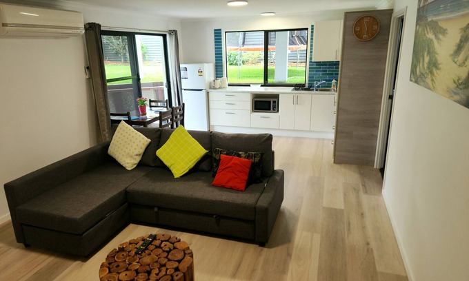 Maroochydore Apartment | Experience Oceanfront Bliss at Maroochydore Delight