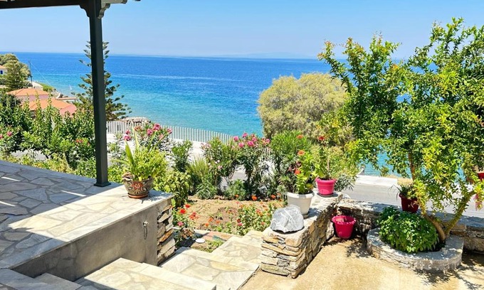 Samos House | Discover Maroudio's Villa: Family-Friendly Retreat, 9.7/10
