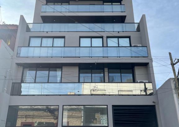 Barrio Centro Apartment | Child-Friendly Retreat at Marqués de Tojo Urbano, Rated 9.4