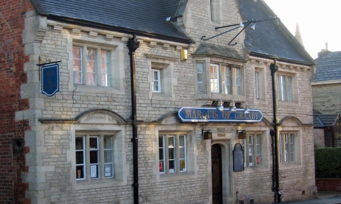 Sleaford Hotel | Family-Friendly Getaway at Marquis of Granby with Pool