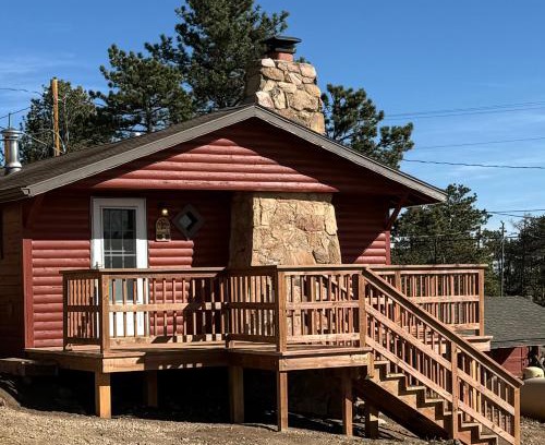 Red Feather Lakes Villa | Exceptional Marr's Mountain Cabins: Pet-Friendly Retreat