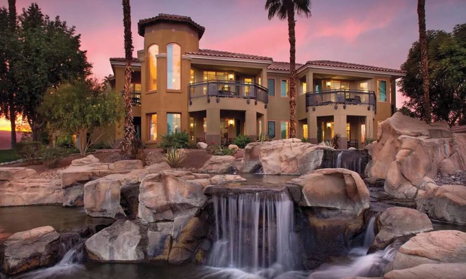 Palm Desert Hotel | Discover Marriott Desert Springs 2: Pool, Spa & Family Fun