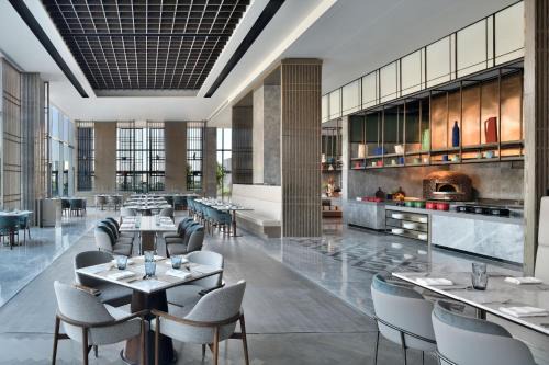 Sanpada Hotel | Elegant Marriott Executive Apartments in Navi Mumbai