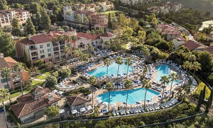 Newport Coast Hotel | Marriott Newport Coast Villas: Beachside Resort with Spa
