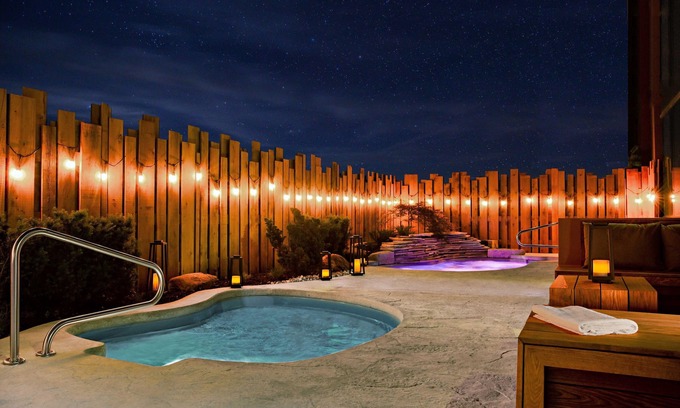Fallsview Hotel | Relax at Marriott Niagara Falls Fallsview Hotel & Spa