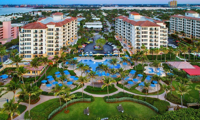 Palm Beach Shores Condo | Marriott Ocean Pointe - Beachfront 2BR Retreat with Kitchen