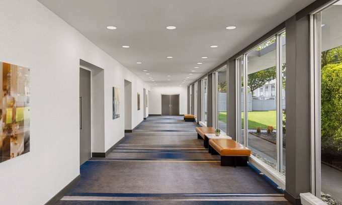 Saddle Brook Hotel | Discover Marriott Saddle Brook: Family-Friendly Comfort Awaits
