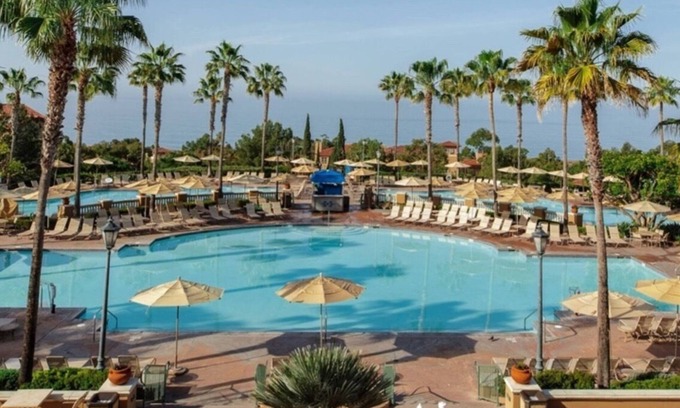 Newport Coast Resort | Experience Marriott’s Frenchman’s Cove by the Beach