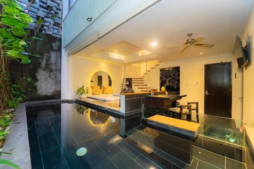 Kartika Plaza Villa | Relax at Venus Kuta Villa with Poolside Serenity