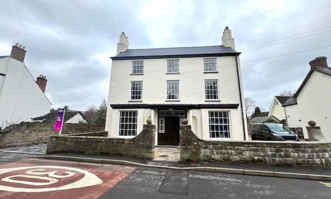 Redbrook Apartment | Comfortable Stay at Marsden House Apartment 3
