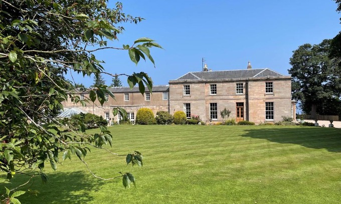 Berwick-upon-Tweed Hotel | Elegant Marshall Meadows Manor House with Ocean Views