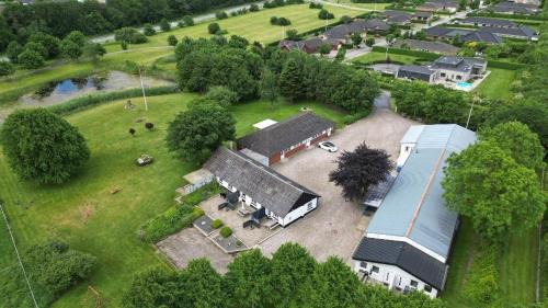 Tonder Apartment | Cozy Marskferie Tønder with Hot Tub & Breakfast Included