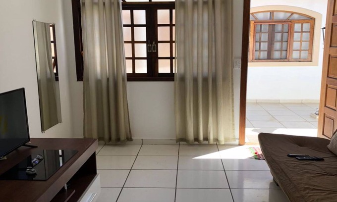 Martim de Sa House | Beachside Getaway: Steps to Martim de Sá Beach