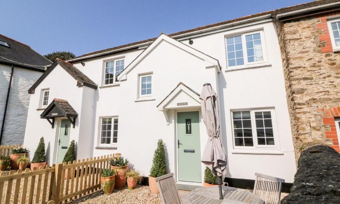 Watermouth House | Cozy Martin Cottage: Pet-Friendly 4-Star Retreat