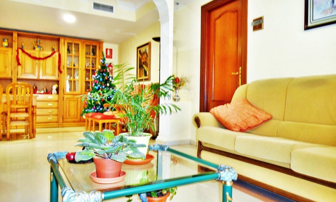 Chana Bed & Breakfast | Relaxing Martin House with Private Bath & Spa Amenities