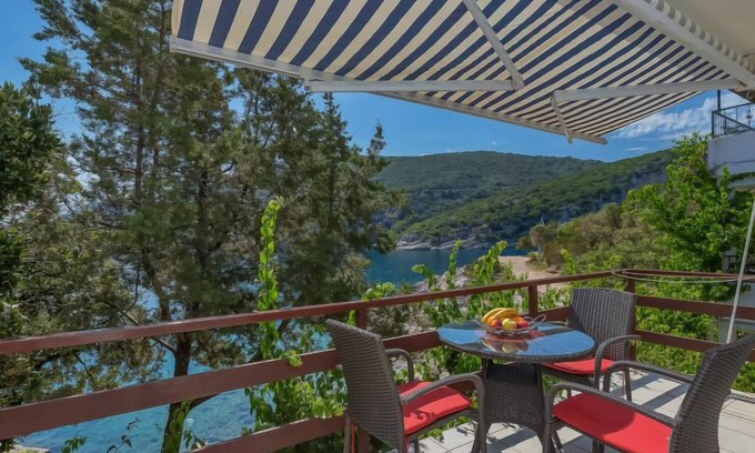 Pokrivenik Apartment | Oceanfront Getaway at Martina by Interhome - Rated 9.4/10