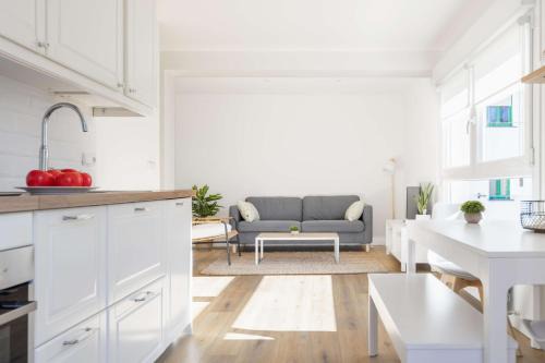 Zarautz Apartment | Family-Friendly Egona - Martinenea: Guest Rated 9.3/10