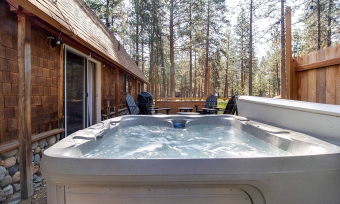 Sisters House | Relaxing Martingale Lodge: 3-Bedroom Retreat in Sisters